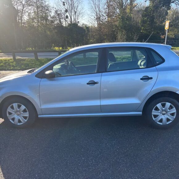 2014_volkswagen_polo pic 4362924040644158530 1024x768 1 580x580