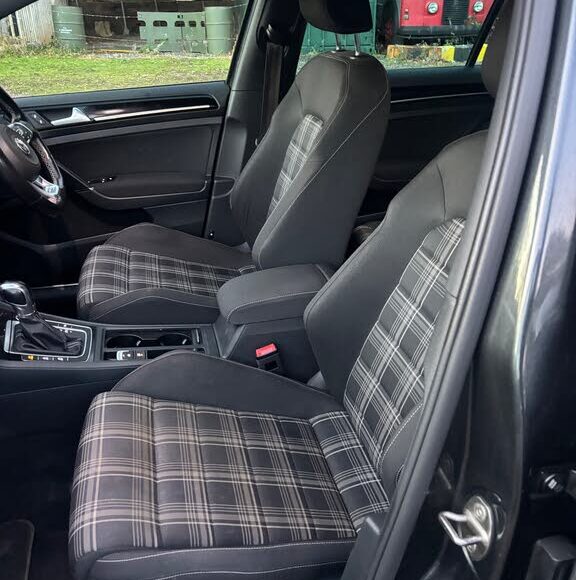2015_volkswagen_golf pic 6367257219714665798 1024x768 1 576x580