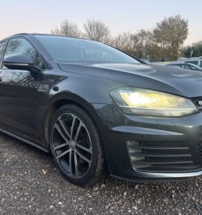 2015 Volkswagen Golf 2.0TDI GTD (BMT) Hatchback 5d DSG