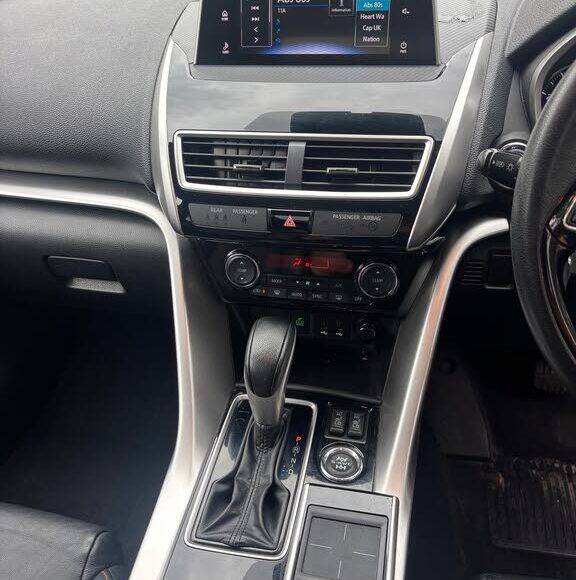 2018_mitsubishi_eclipse_cross pic 1405994061279116069 1024x768 1 576x580